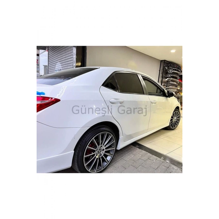 Toyota Corolla Yan Marşpiyel (ÇİFT) (PLASTİK)