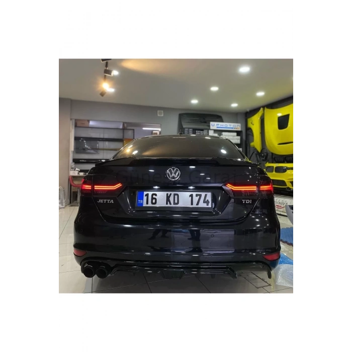 Volkswagen Jetta Makyajlı 2014 - Sonrası Custom Difüzör Piano Black (plastik)