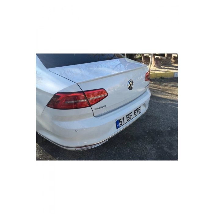 Volkswagen Passat B8 Spoiler 2014- Oem Plastik Bagaj Üstü Boyasız