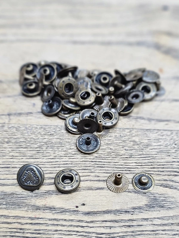 54 No Desenli Çıt Çıt Kapsül (12.5mm)