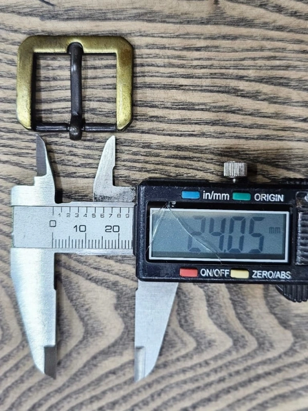 Köprüsüz Toka Fırçalı antik 2.5 cm