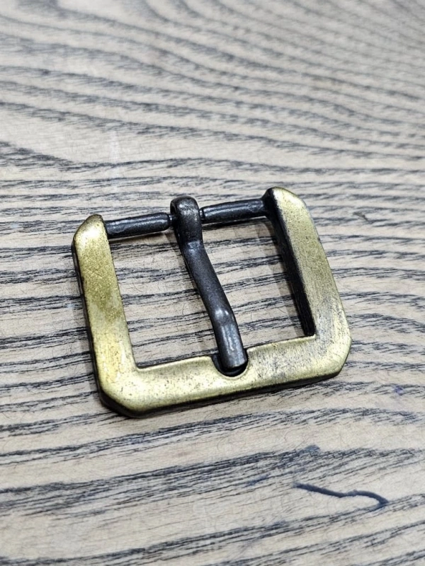 Köprüsüz Toka Fırçalı antik 2.5 cm