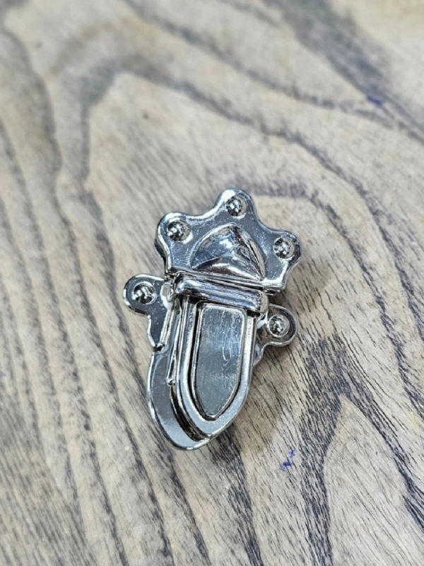 Çanta Kilit İki Noktalı Uzun Nikel Toka