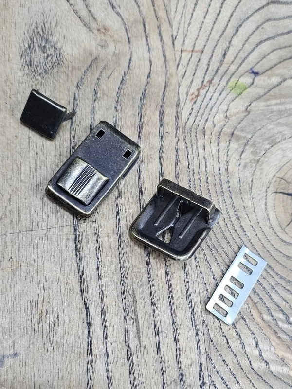 Canta Kilit Pres Kare