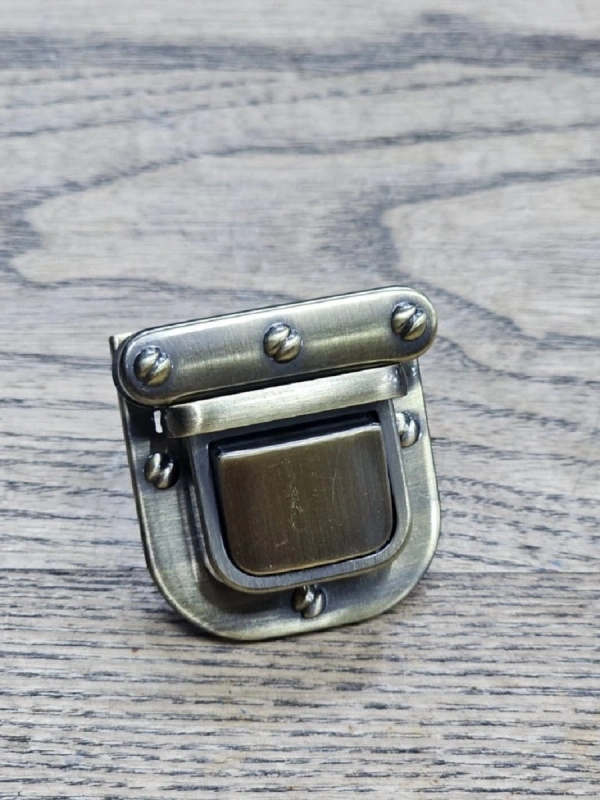 Fırçalı Antik Çanta Kilit Üç Noktalı