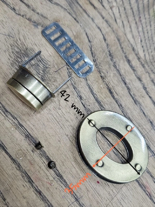 Fırçalı Antik Çanta Kilit Tokası Yuvarlak