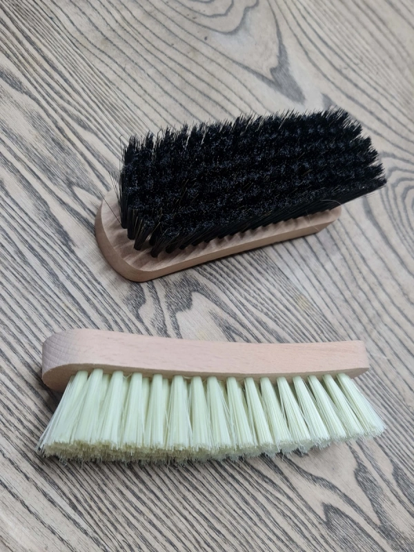 Deri Yüzey Temizleme Fırçası