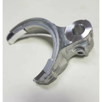 Geely Emgrand  CK Echo MK Familia 5 Vites Çatalı