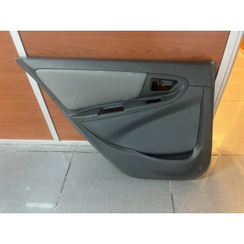 GEELY MK FAMİLİA ARKA SOL KAPI DÖŞEMESİ ORJİNAL ÜRÜN