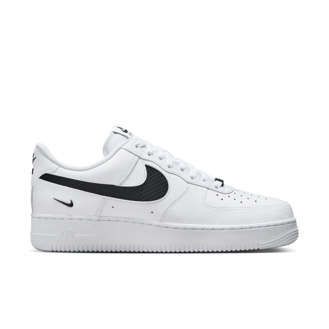 Air Force 1 07 LV8 Beyaz/Siyah