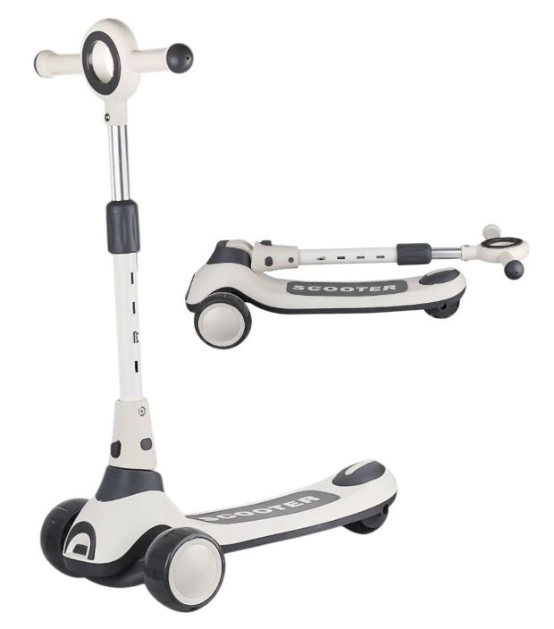 KUT.ISIKLI SESLI SCOOTER
