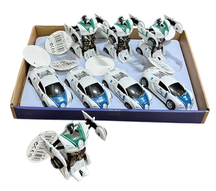 8 LI ROBOT OLAN POLIS ARABA
