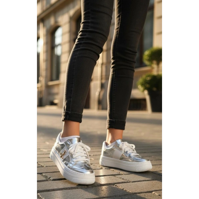 Gümüş Sneakers