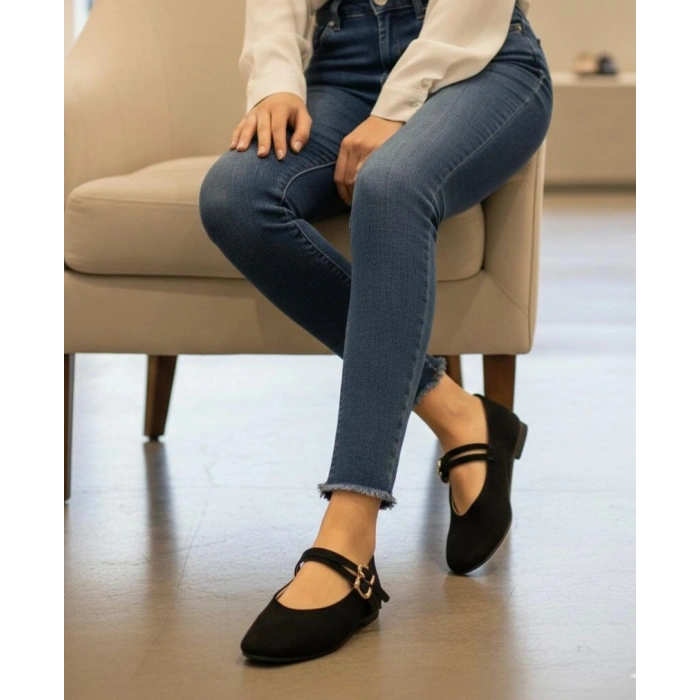 Siyah Süet Çift Bantlı Babet