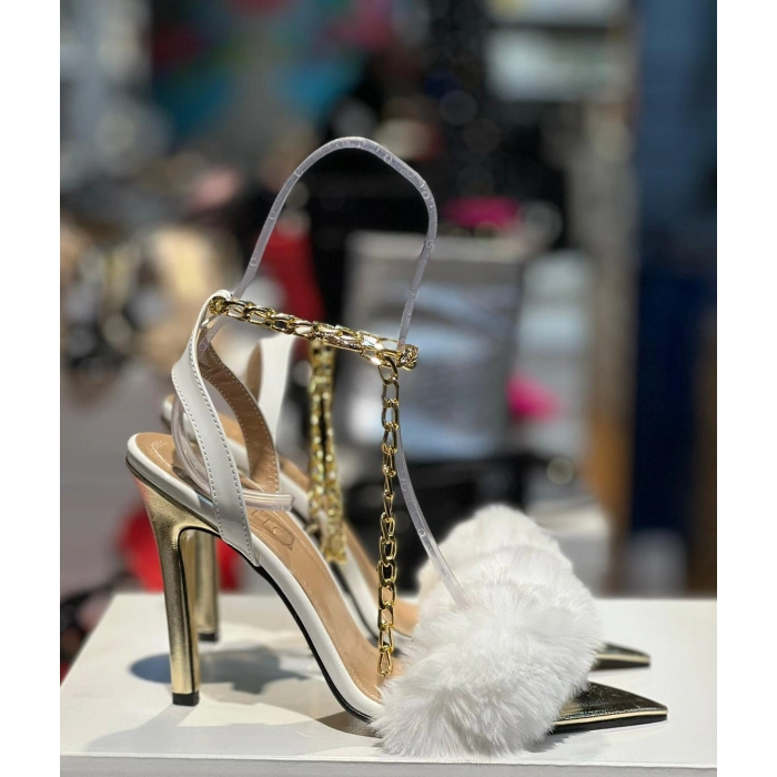 Beyaz Peluş Tek Bant Topuklu