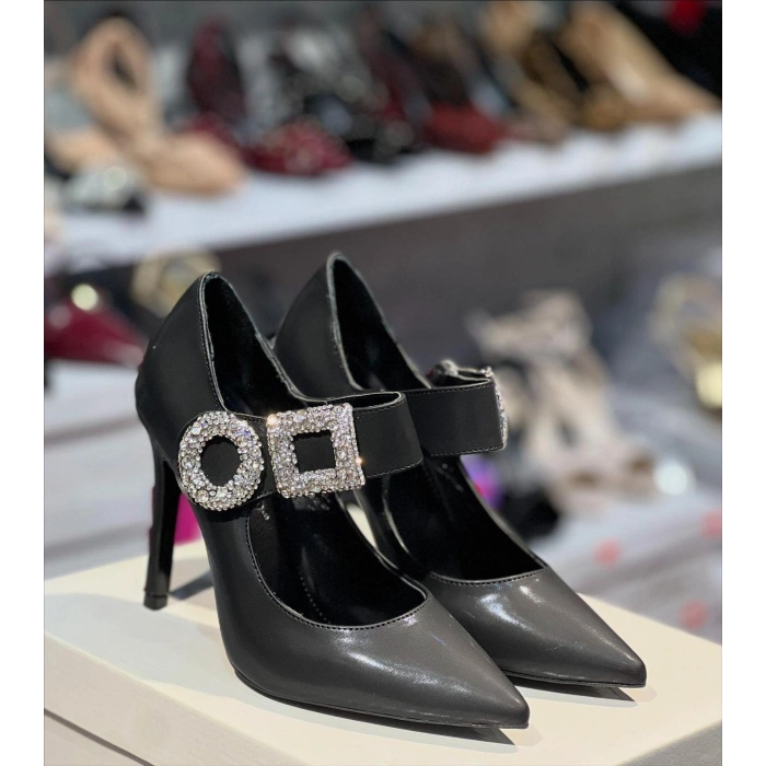 iyah Özel Malzeme Taş Bantlı Stiletto