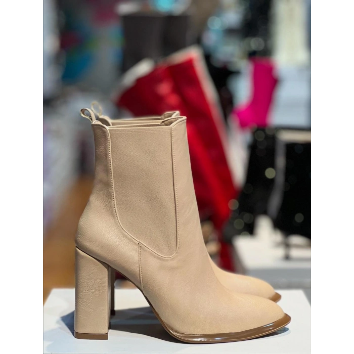 Bej Deri Kalın Topuk Botie