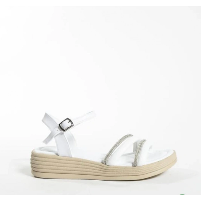Beyaz Bantlı Sandalet
