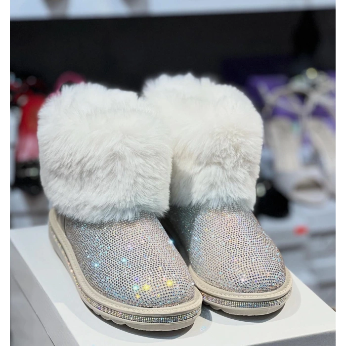 Beyaz Kürklü Taşlı Bot