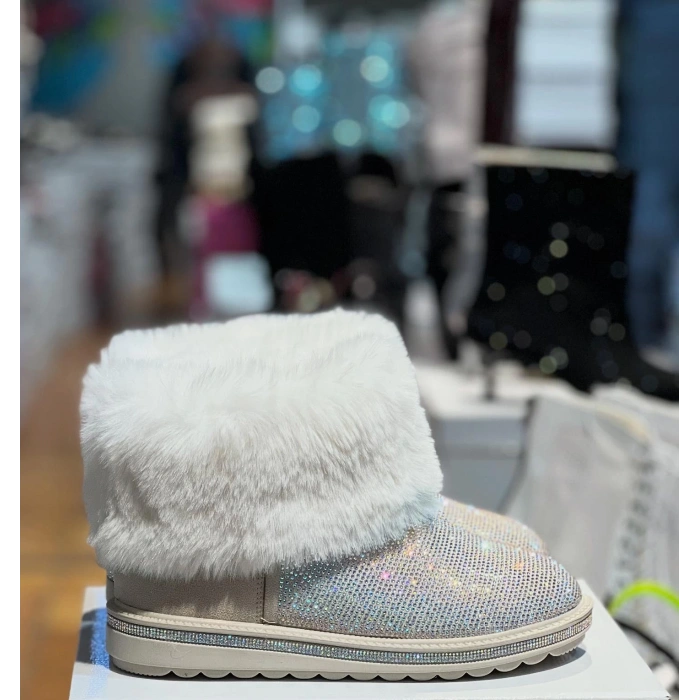 Beyaz Kürklü Taşlı Bot