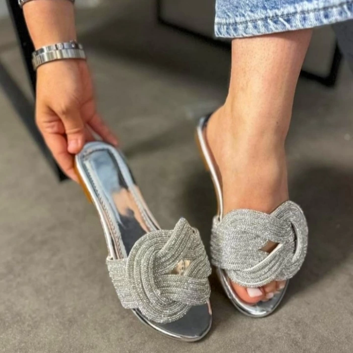 Gümüş Örgü Bantlı Terlik