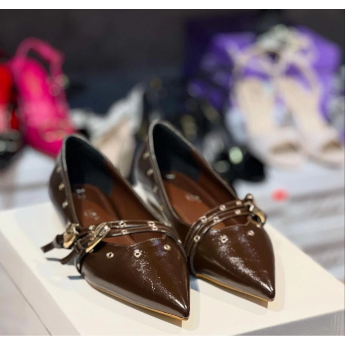 Kahve Deri Mini Topuk Kemerli Babet