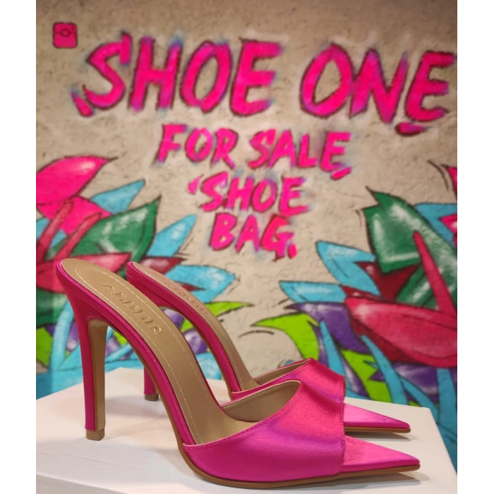 Pembe Saten Topuklu Terlik