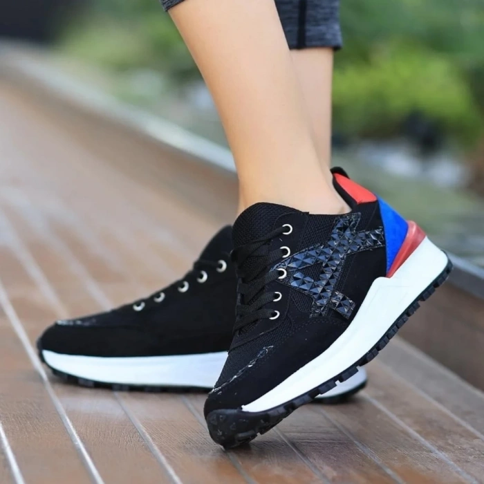 Siyah Arkası Renkli Sneakers