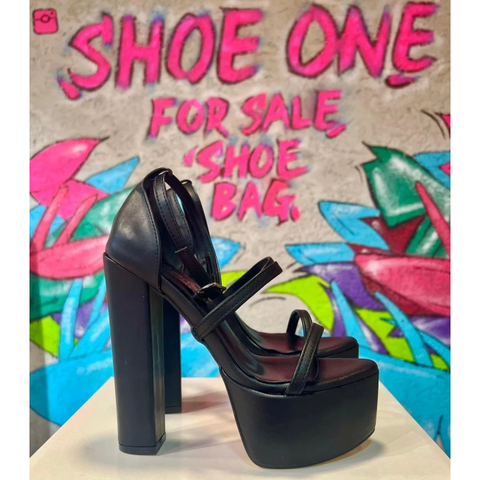 Siyah Deri Bantlı Kalın Topuk Plaform