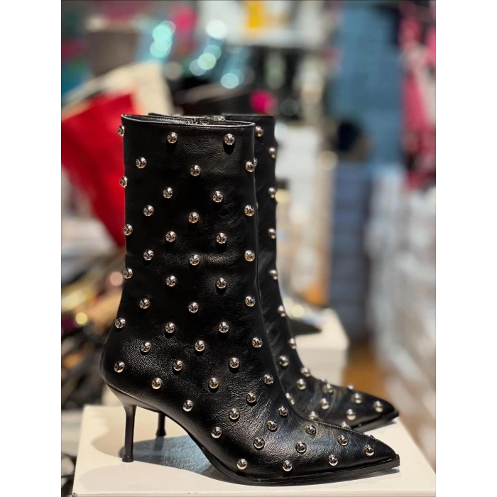 Siyah Deri Demir Boncuklu Botie