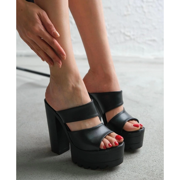 Siyah Deri Kalın Topuk Platform Terlik