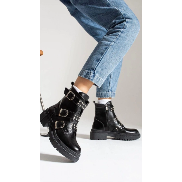Siyah Deri Troklu Bot