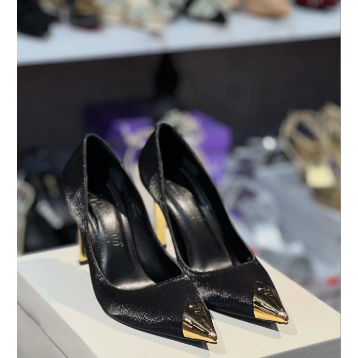 Siyah Gold Topuk Stiletto