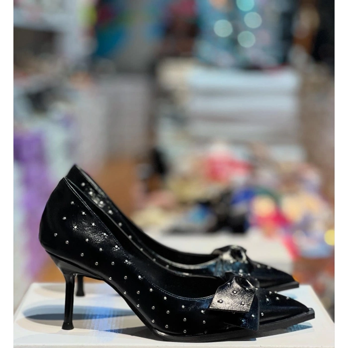 Siyah Gümüş Troklu Topuklu