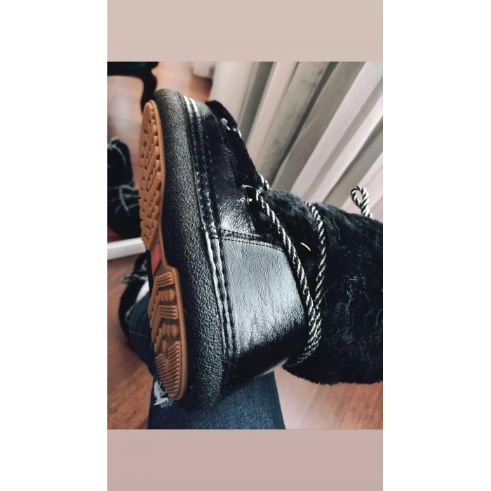 Siyah Kısa Kürklü Moon