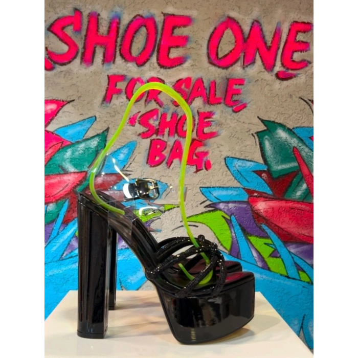 Siyah Rugan Bileği Şeffaf Bantlı Taşlı Platform