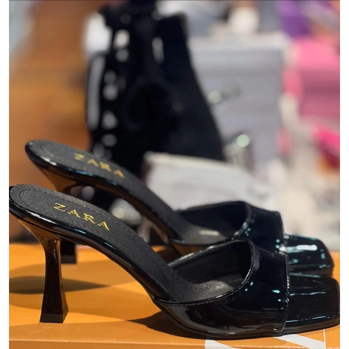 Siyah Rugan Topuklu Terlik