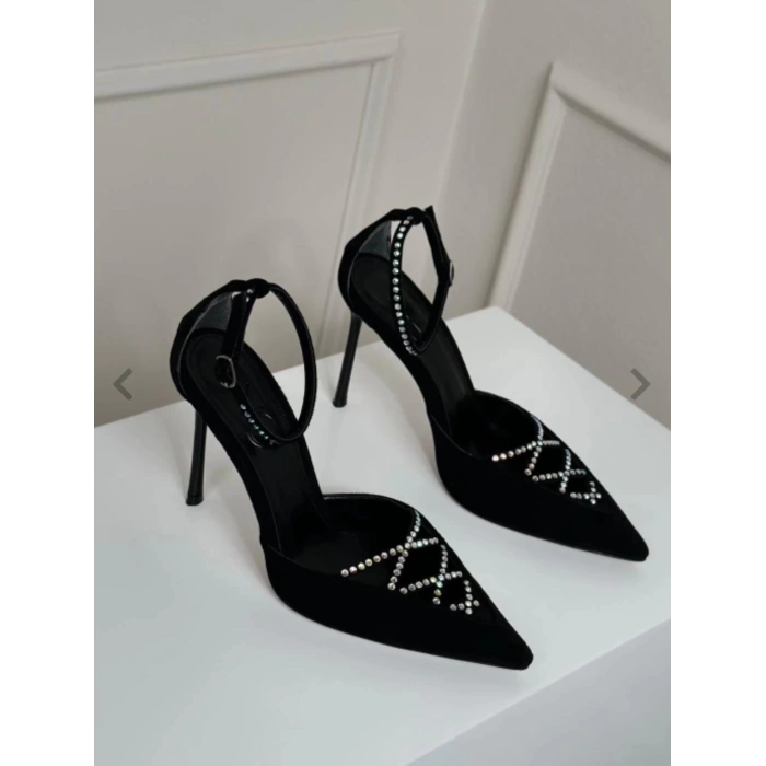 Siyah Süet Taş Dekolteli Stiletto
