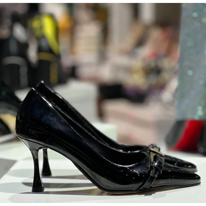 Syah Rugan Kemer Aksesuarlı Stiletto