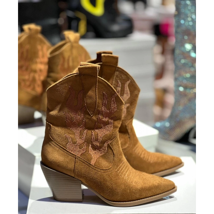 Taba Süet İşlemeli Western