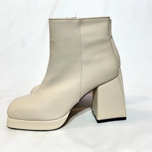 Bej Deri Bootie
