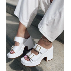 Beyaz Deri Dolgu Topuk Terlik