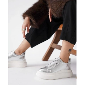 Gümüş Deri Sneakers