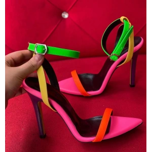 Neon Pembe Renkli Bağlı Topuklu