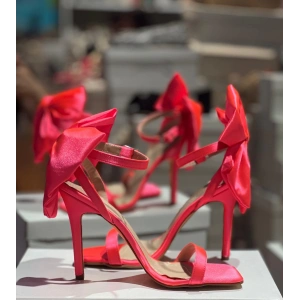 Pembe Saten Fiyonk Topuklu