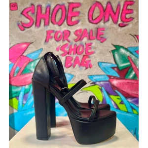 Siyah Deri Bantlı Kalın Topuk Plaform