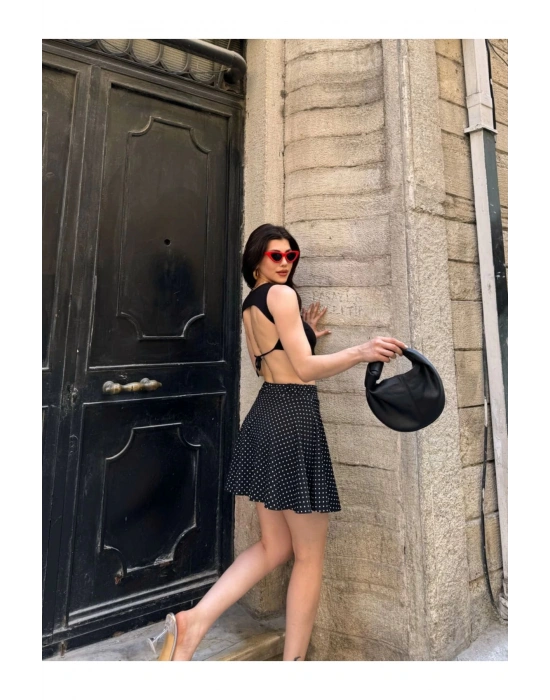 - Kadın Siyah Nokta Desenli Krinkıl Şortlu Etek