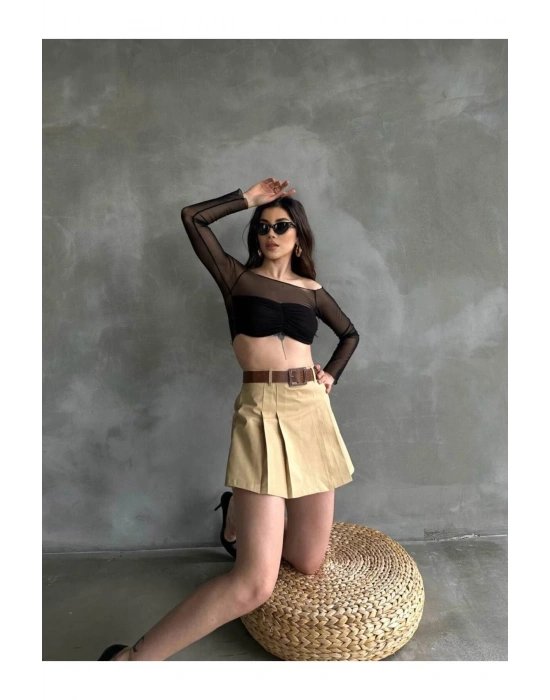 Kadın Bej Piliseli Kemerli Mini Şortlu Etek