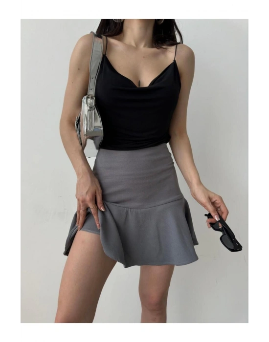 Kadın Gri Esnek Şortlu Volanlı Pileli Viskon Kloş Şort Etek