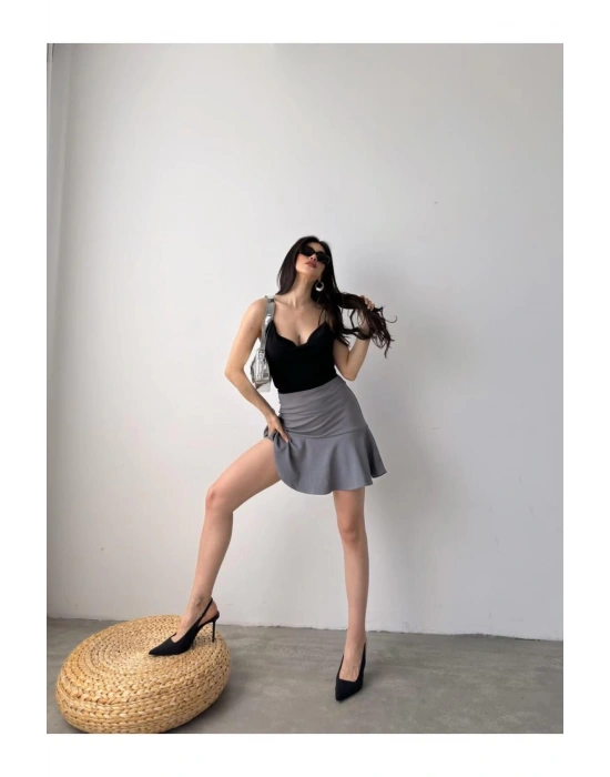 Kadın Gri Esnek Şortlu Volanlı Pileli Viskon Kloş Şort Etek
